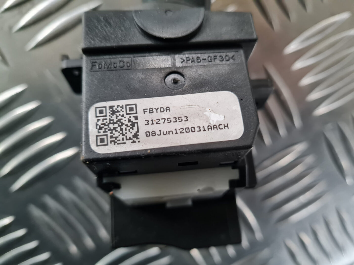 Pagrieziena rādītāju slēdzis priekš VOLVO XC 60 2009