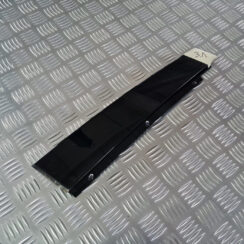 Durvju stikla moldings priekš VOLVO XC 60 2009