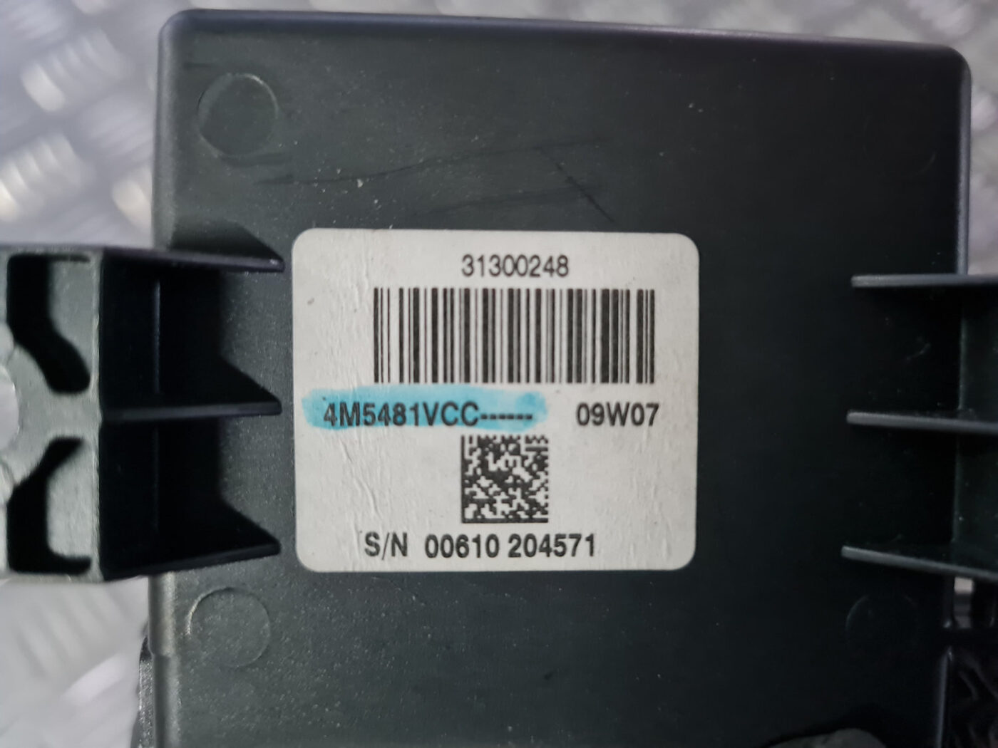 Parkošanās devēju vadības bloks priekš VOLVO XC 60 2009 3 Parkošanās devēju vadības bloks priekš VOLVO XC 60 2009