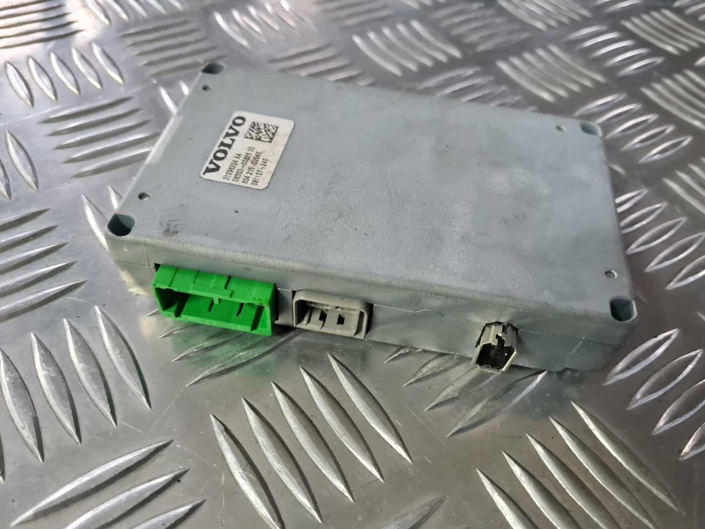 Atpakaļskata kameras vadības bloks priekš VOLVO XC 60 2009