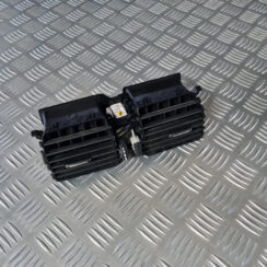 Mērinstrumentu paneļa gaisa vads, centrā priekš VOLVO XC 60 2009