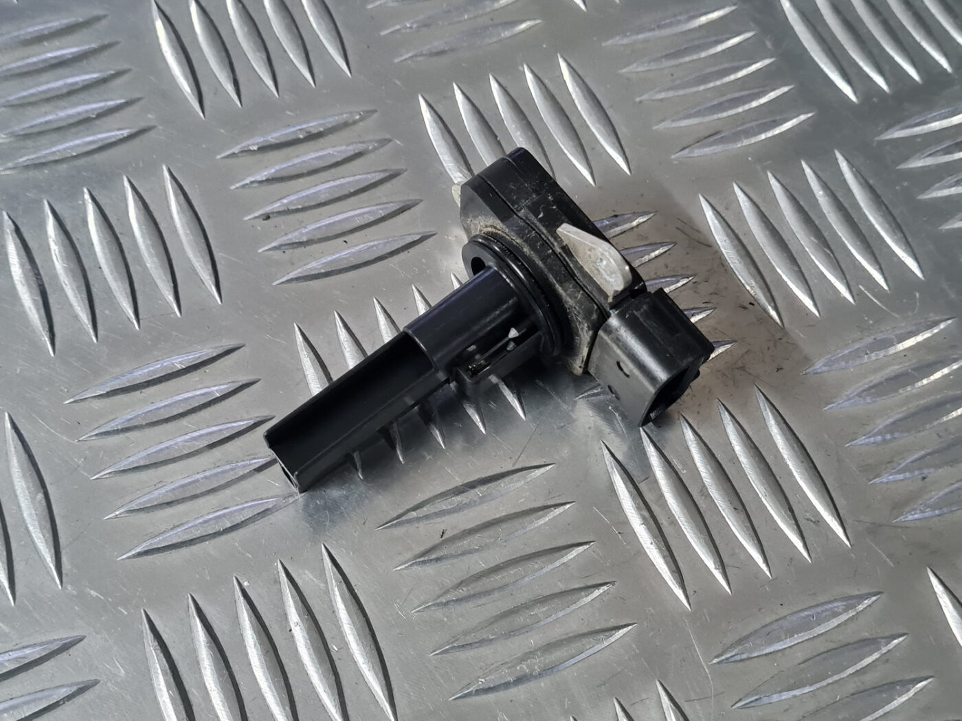 Gaisa plūsmas mērītājs priekš VOLVO XC 60 2009 2 Gaisa plūsmas mērītājs priekš VOLVO XC 60 2009