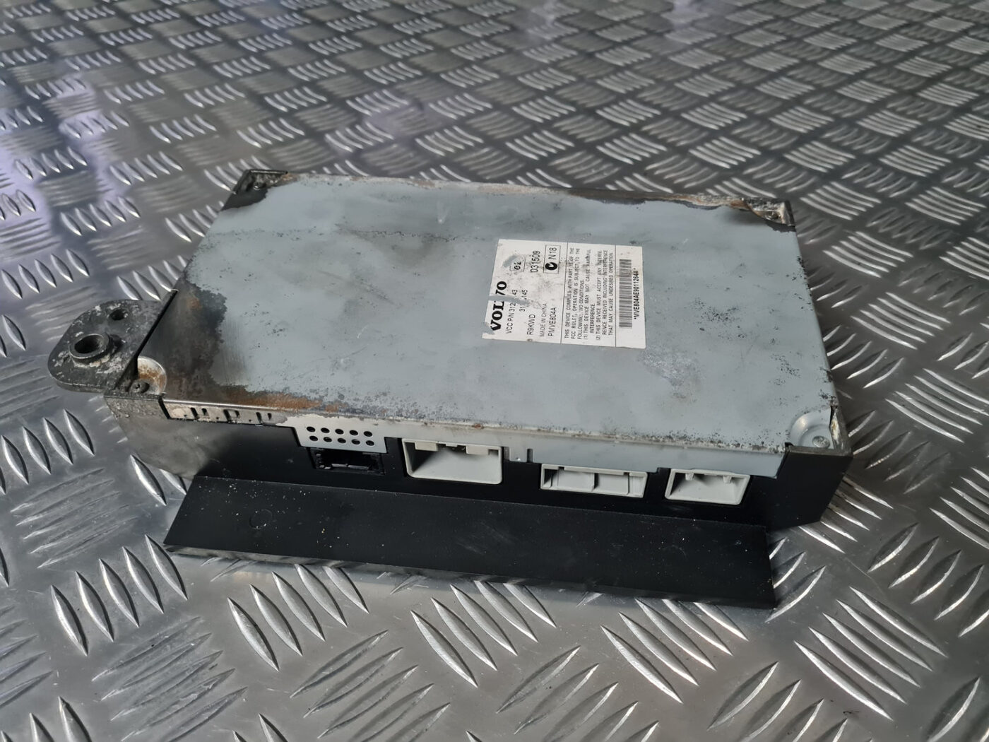 Audio pastiprinātāja bloks priekš VOLVO XC 60 2009 6 Audio pastiprinātāja bloks priekš VOLVO XC 60 2009