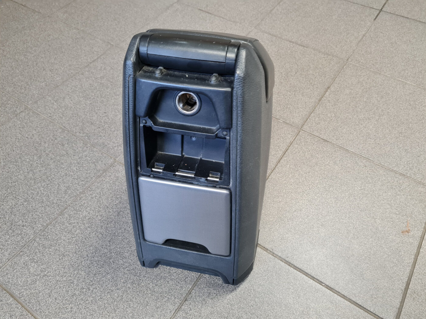 Roku balsts priekš VOLVO XC90 2004 16 Roku balsts priekš VOLVO XC90 2004