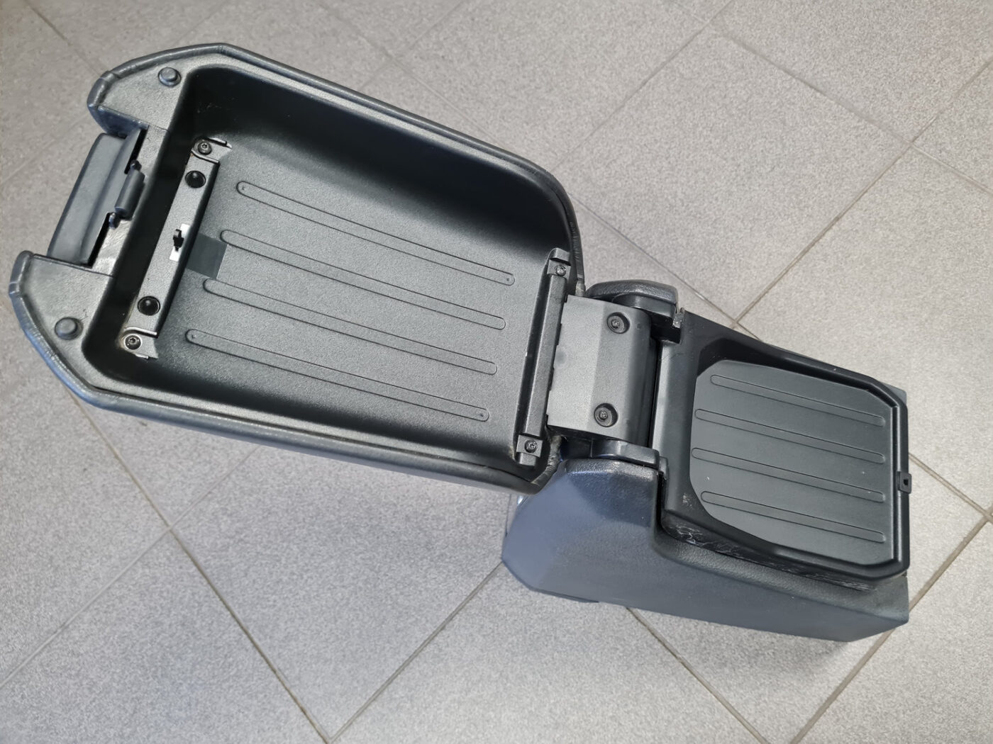 Roku balsts priekš VOLVO XC90 2004 9 Roku balsts priekš VOLVO XC90 2004