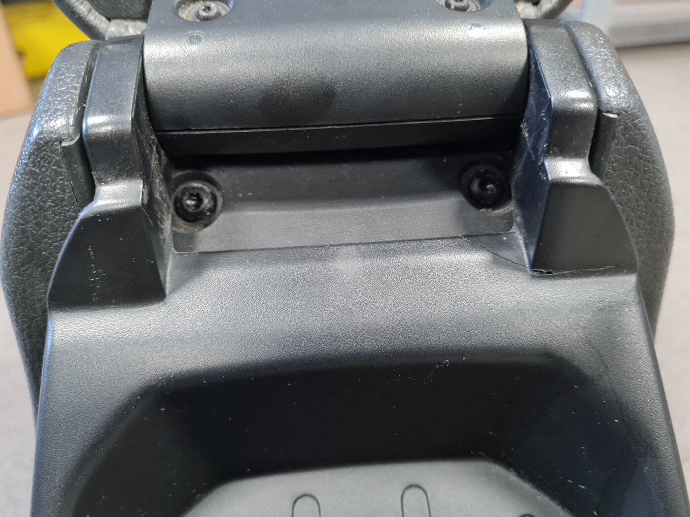 Roku balsts priekš VOLVO XC90 2004 7 Roku balsts priekš VOLVO XC90 2004