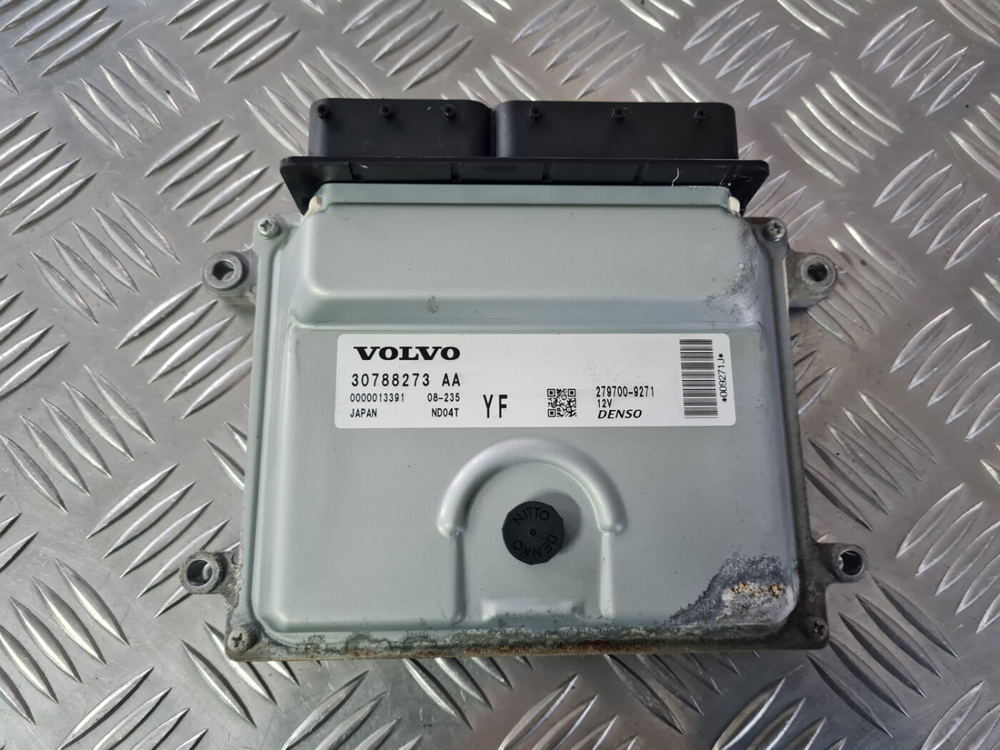 Dzinēja vadības bloks priekš VOLVO XC 60 2009 6 Dzinēja vadības bloks priekš VOLVO XC 60 2009