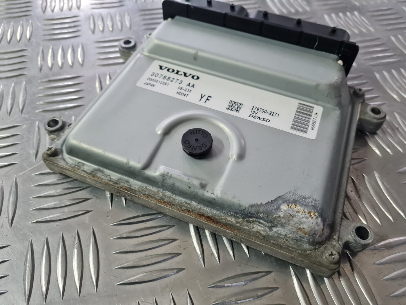 Dzinēja vadības bloks priekš VOLVO XC 60 2009 4 Dzinēja vadības bloks priekš VOLVO XC 60 2009