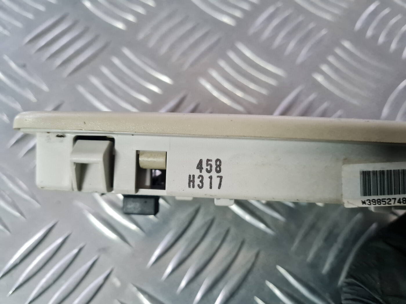 Aizmugurējo sēdvietu apgaismojums priekš VOLVO XC 60 2009