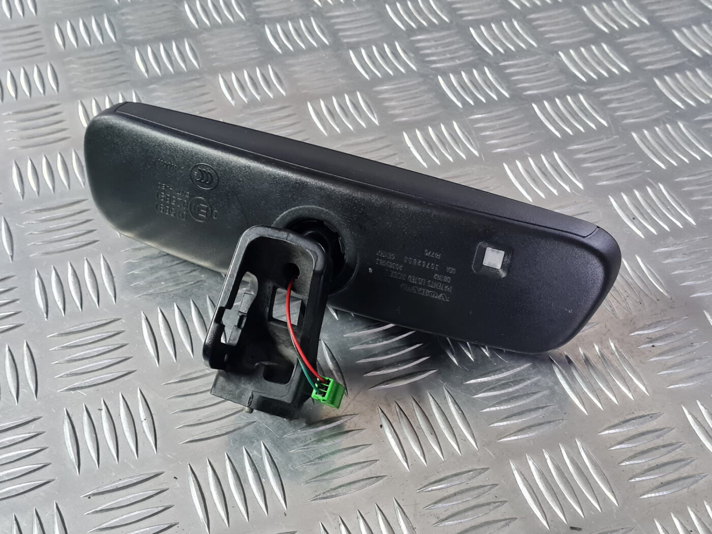 Salona atpakaļskata spogulis priekš VOLVO XC 60 2009