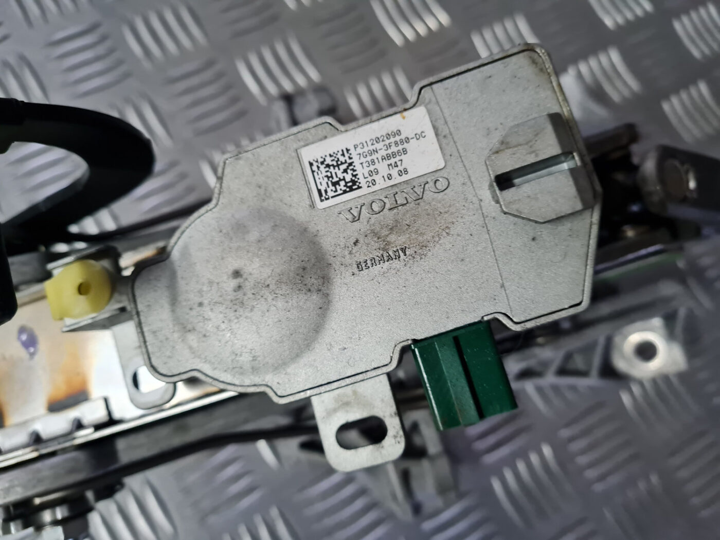 Stūres statne priekš VOLVO XC 60 2009 8 Stūres statne priekš VOLVO XC 60 2009