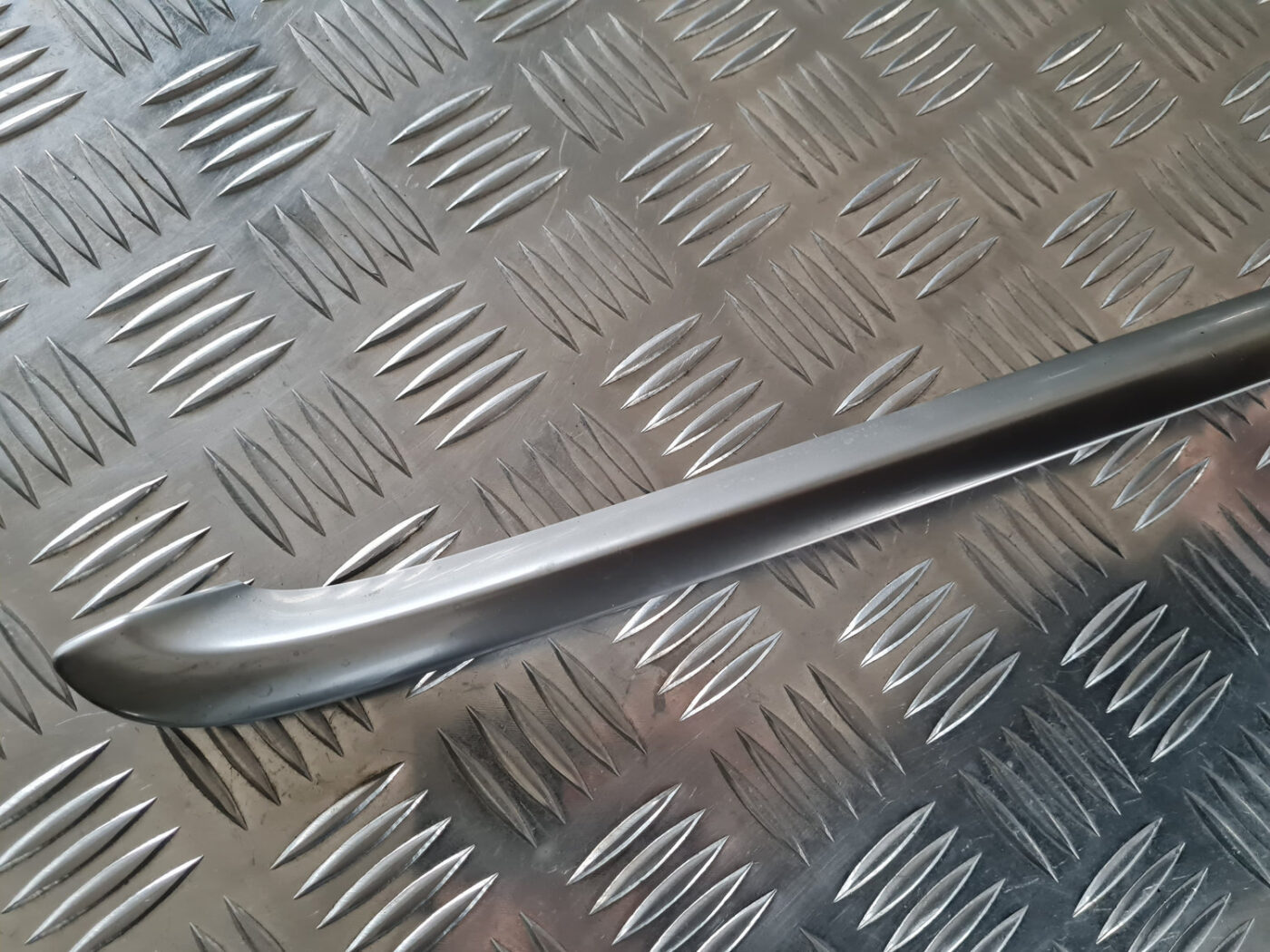 Pārsega moldings priekš VOLVO XC 60 2009