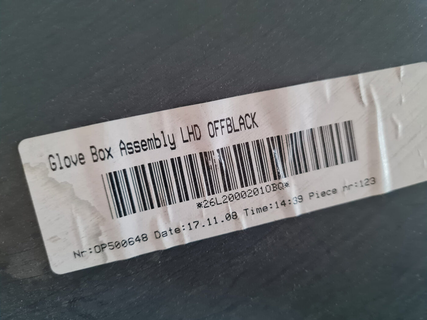 Mantu glabāšanas nodalījums pasažiera pusē priekš VOLVO XC 60 2009 6 Mantu glabāšanas nodalījums pasažiera pusē priekš VOLVO XC 60 2009