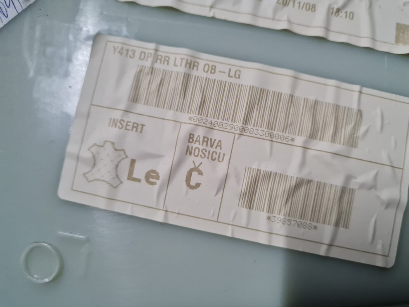 Aizmugurējo labo durvju apdare priekš VOLVO XC 60 2009 4 Aizmugurējo labo durvju apdare priekš VOLVO XC 60 2009