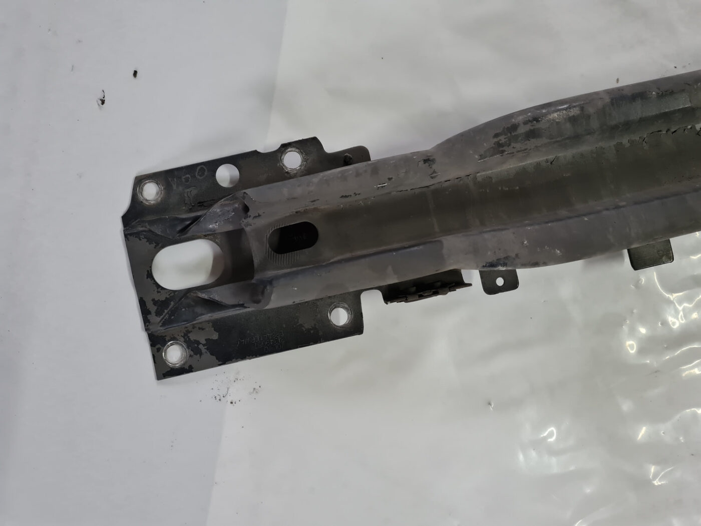 Priekšējā bufera pastiprinātājs priekš VOLVO XC 60 2009