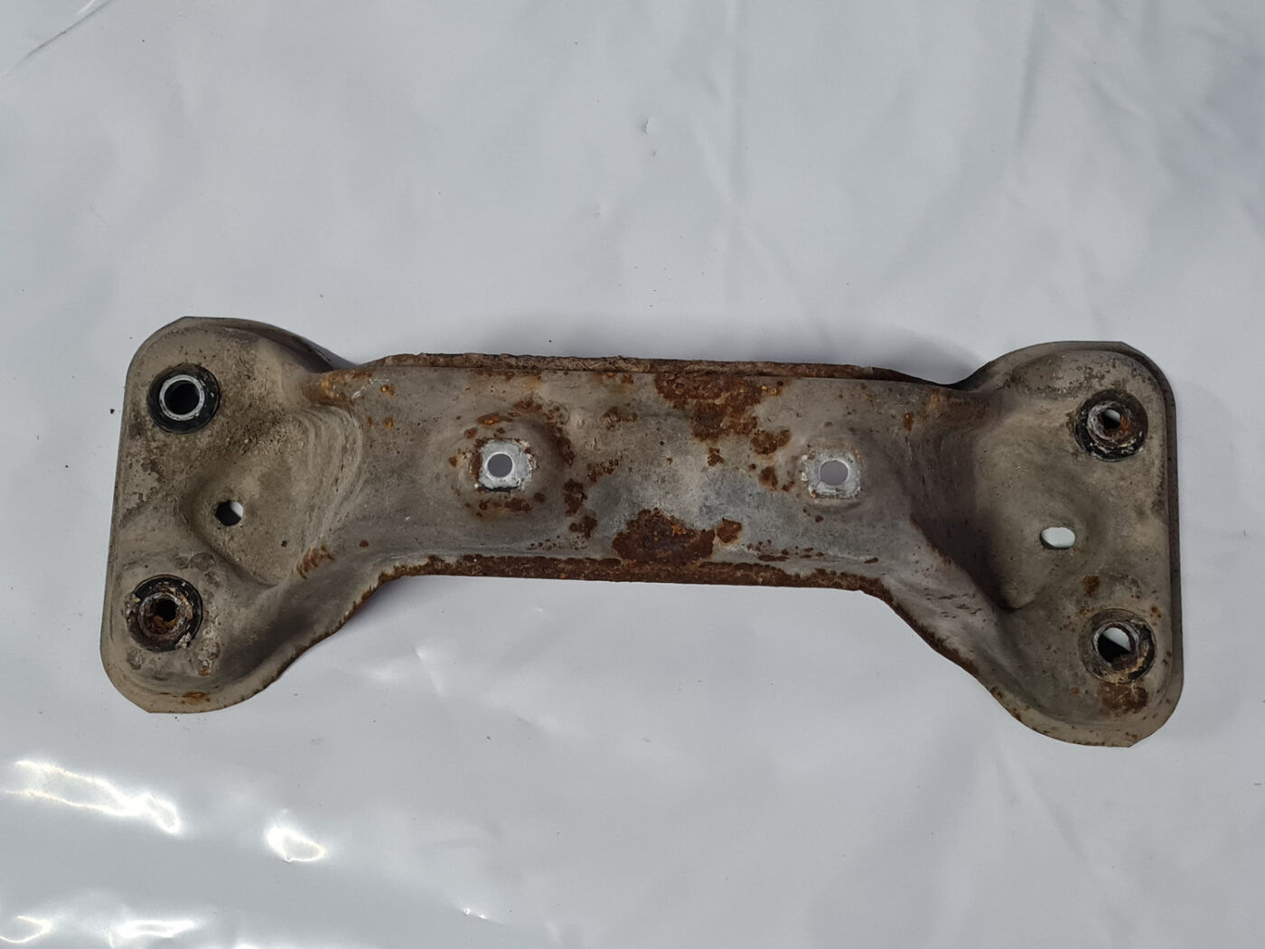 Kardāna kronšteins priekš VOLVO XC 60 2009 4 Kardāna kronšteins priekš VOLVO XC 60 2009