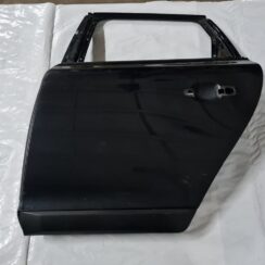 Aizmugurējās kreisās durvis priekš VOLVO XC 60 2009