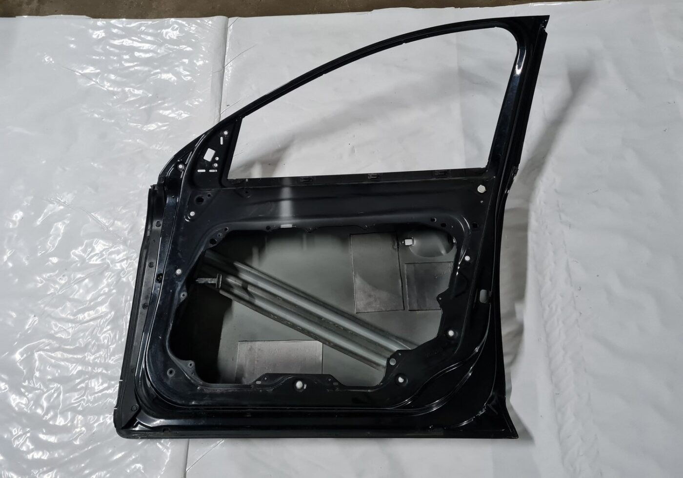 Priekšējās labās durvis priekš VOLVO XC 60 2009