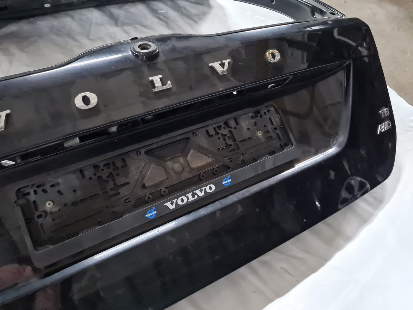 Bagāžnieka vāks priekš VOLVO XC 60 2009 23 Bagāžnieka vāks priekš VOLVO XC 60 2009