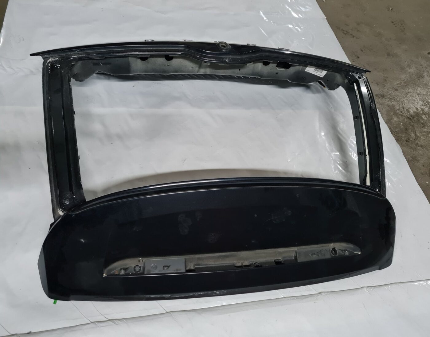 Bagāžnieka vāks priekš VOLVO XC 60 2009 21 Bagāžnieka vāks priekš VOLVO XC 60 2009