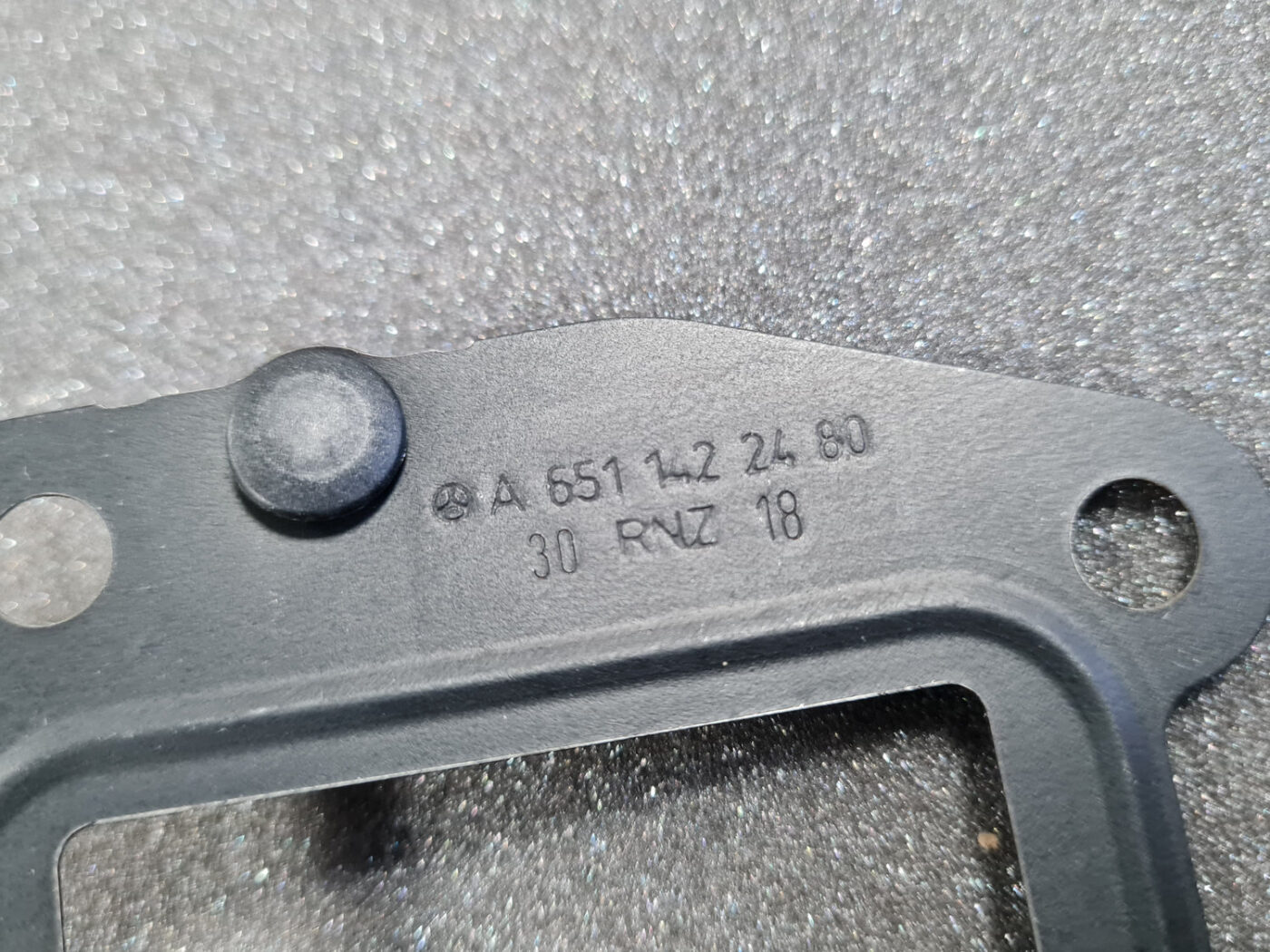 EGR vārsta blīve priekš MERCEDES BENZ E250 W212 2014 3 EGR vārsta blīve priekš MERCEDES BENZ E250 W212 2014