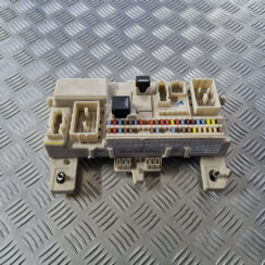 Drošinātāju bloks priekš VOLVO C30 2009