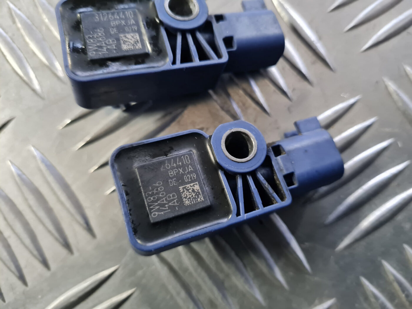 Drošības spilvena trieciensensors priekš VOLVO C30 2009 5 Drošības spilvena trieciensensors priekš VOLVO C30 2009