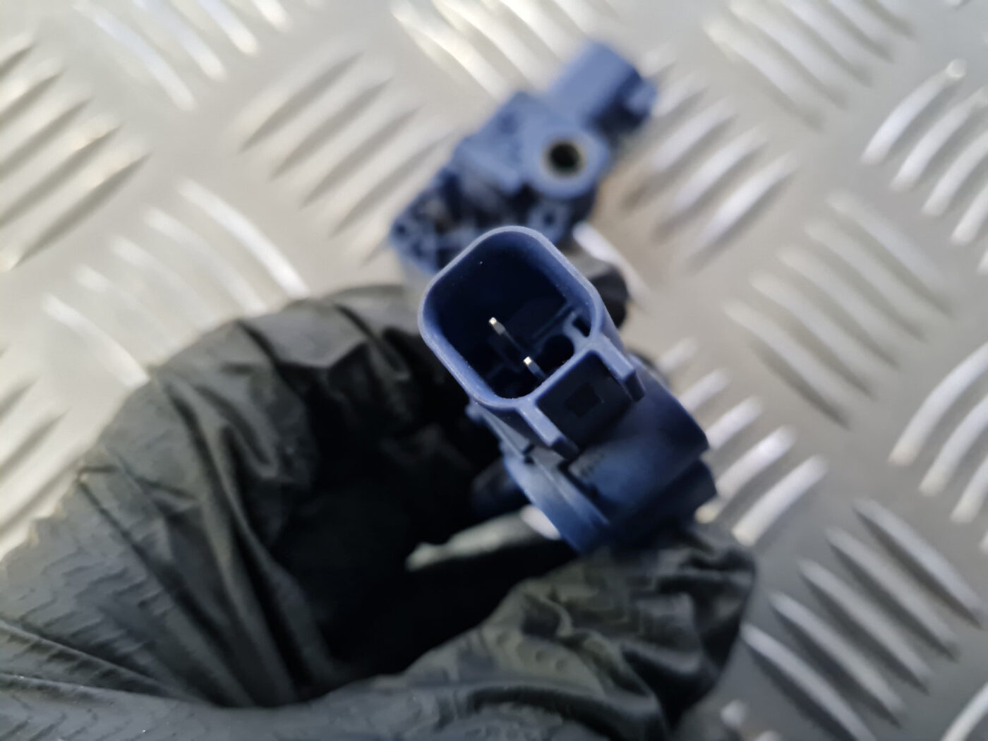 Drošības spilvena trieciensensors priekš VOLVO C30 2009 3 Drošības spilvena trieciensensors priekš VOLVO C30 2009