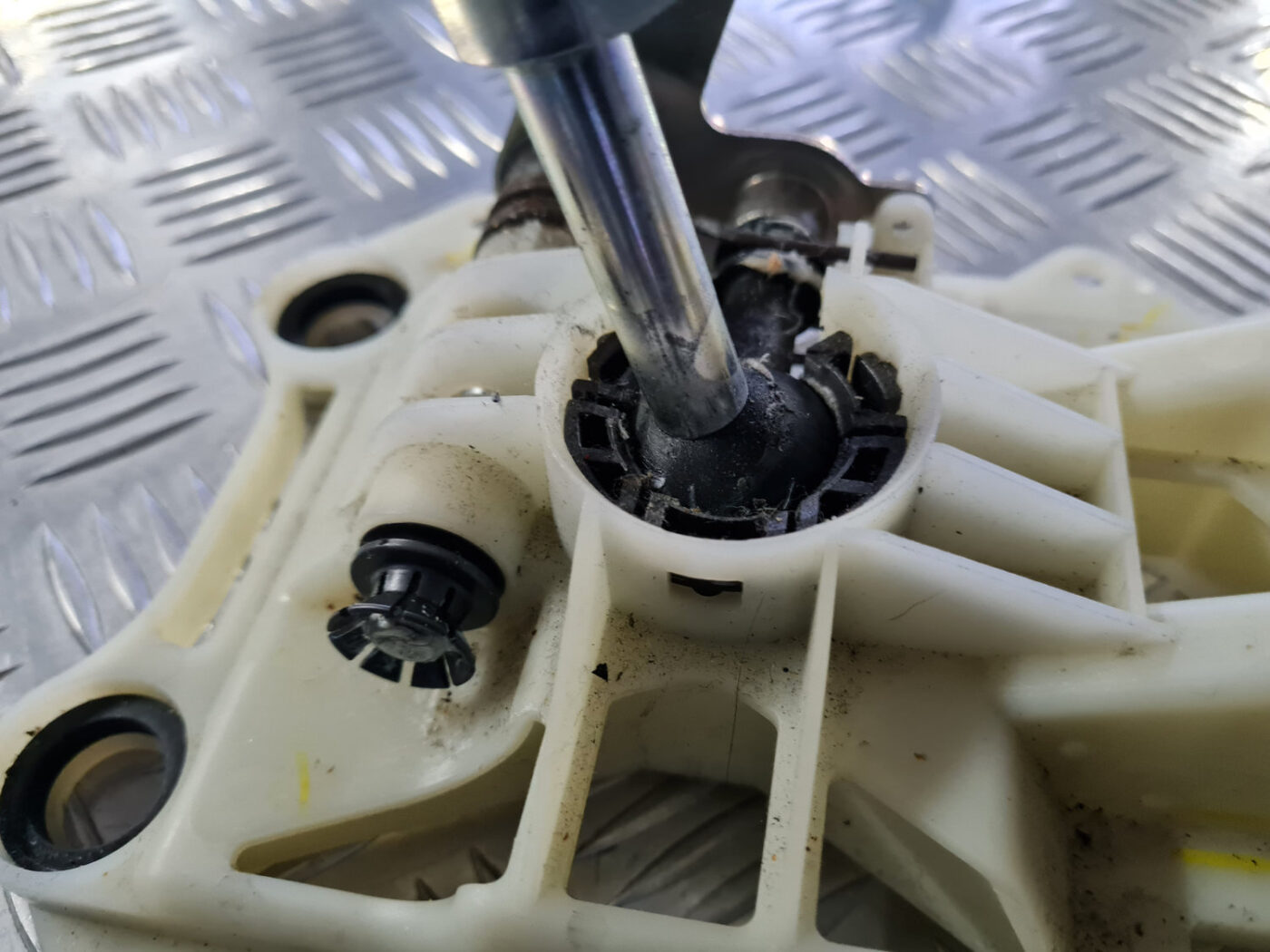 Ātrumu pārslēgšanas slēdzis priekš VOLVO C30 2009 5 Ātrumu pārslēgšanas slēdzis priekš VOLVO C30 2009