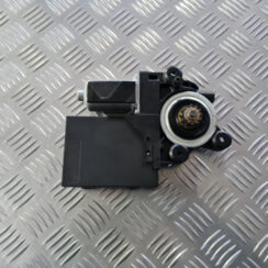 Elektrisko stiklu motors priekš VOLVO C30 2009