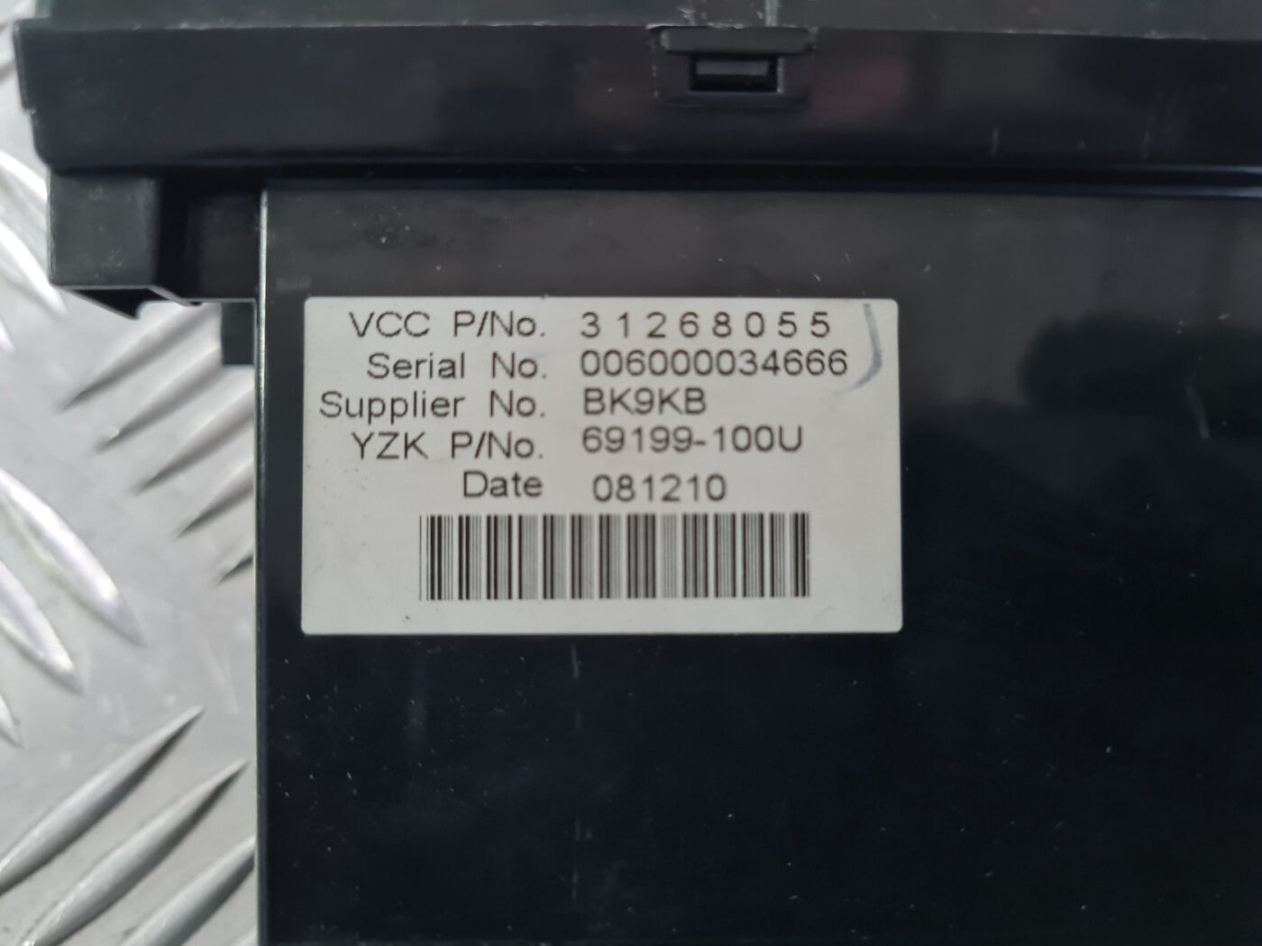 Displejs priekš VOLVO C30 2009