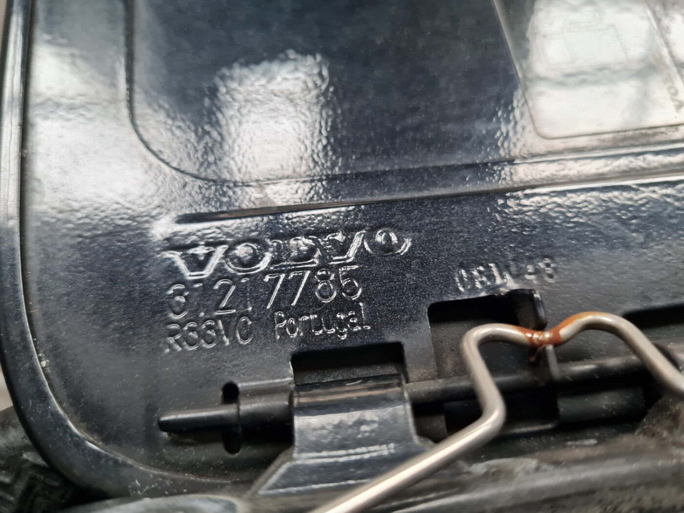 Degvielas tvertnes vāks priekš VOLVO C30 2009