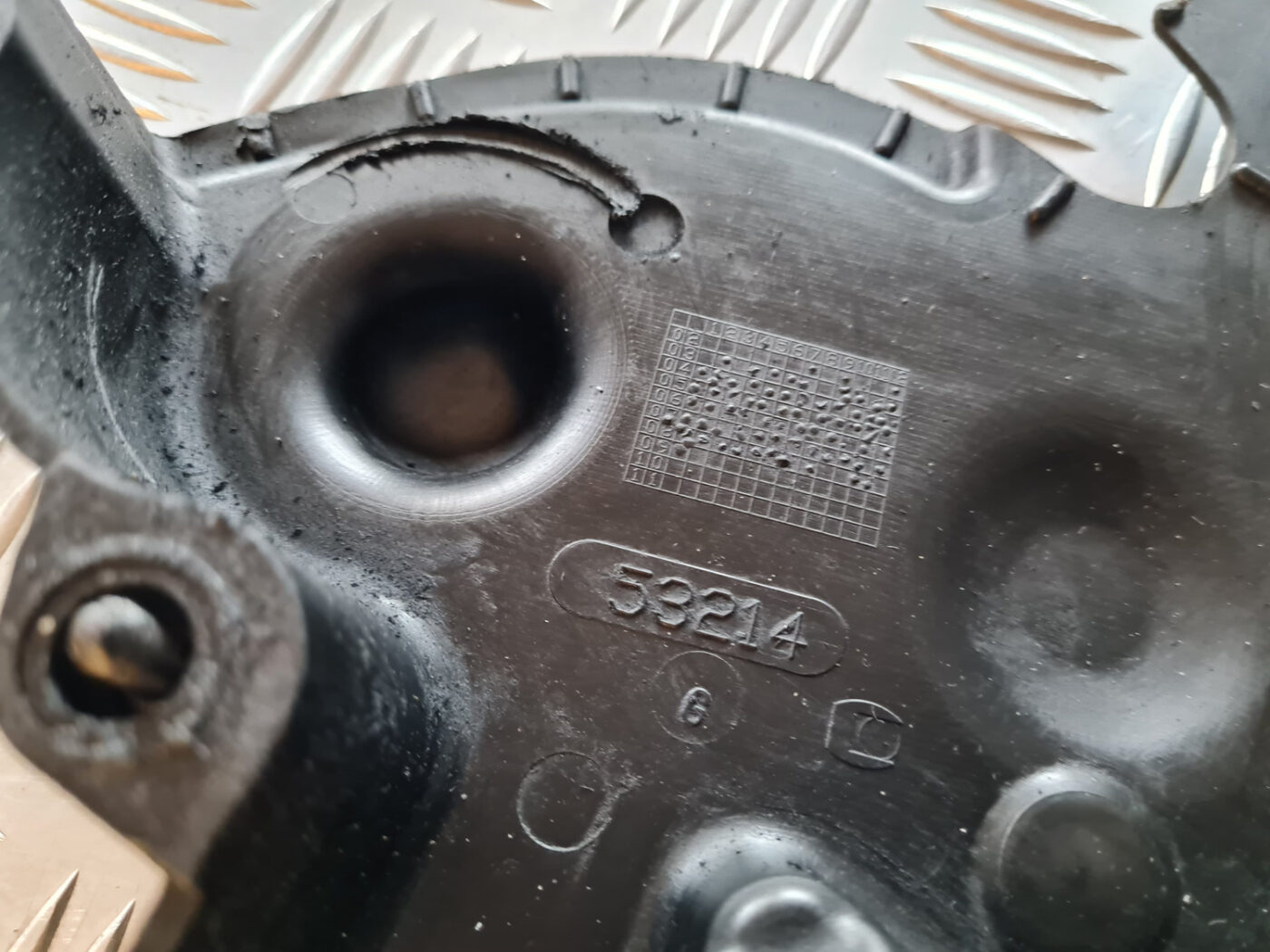 Zobsīksnas aizsargs priekš VOLVO C30 2009 3 Zobsīksnas aizsargs priekš VOLVO C30 2009