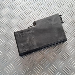 Drošinātāju kārbas korpusa vāks priekš VOLVO C30 2009