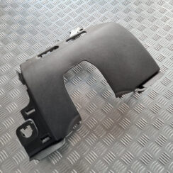 Mērinstrumentu paneļa apdare (zem stūres) priekš VOLVO C30 2009