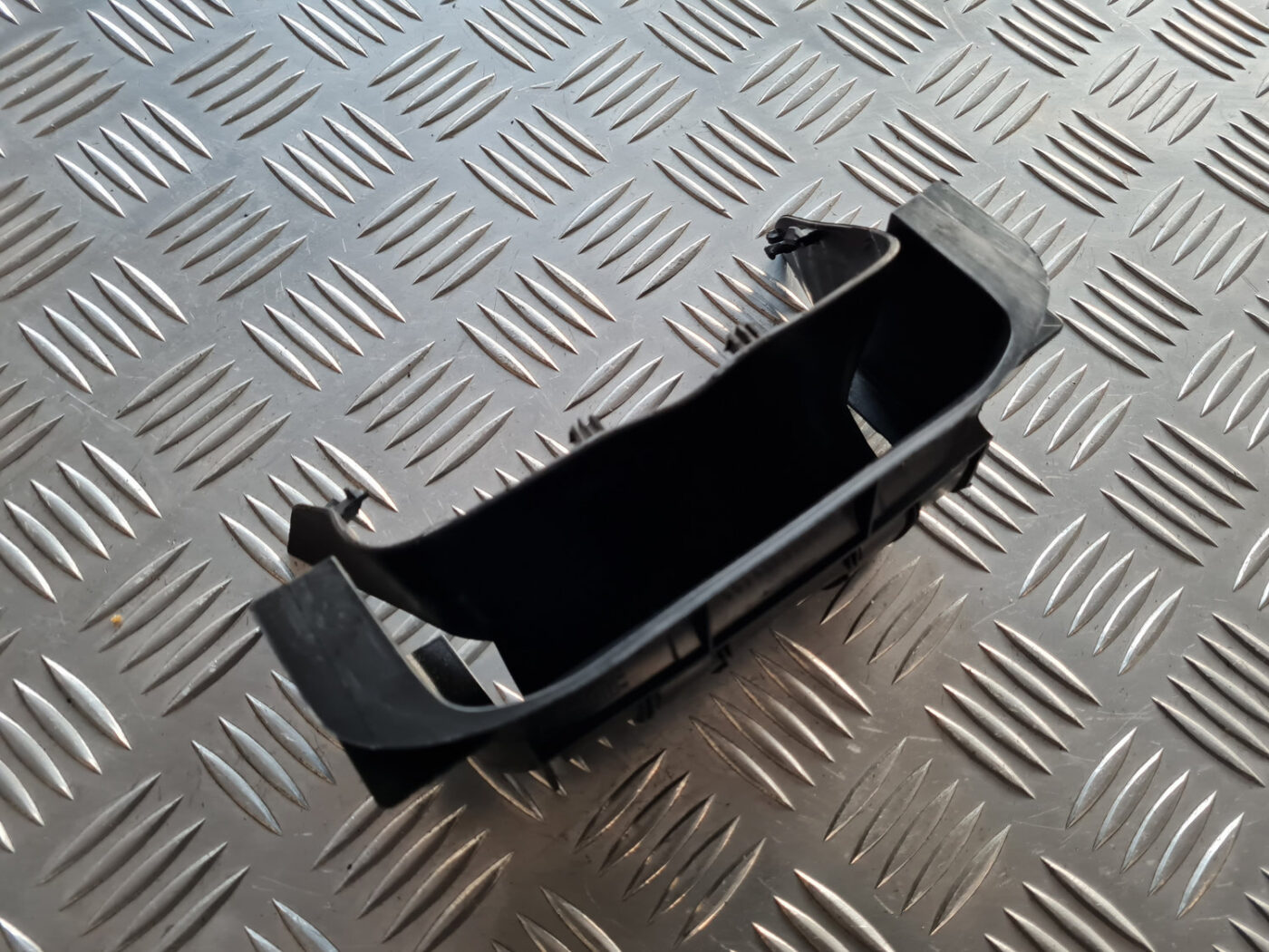 Stūres statnes putekļu aizsargs (salonā) priekš VOLVO C30 2009