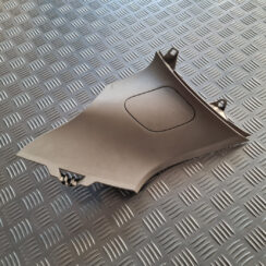 Bagažnieka nodalījuma statnes apdare priekš VOLVO C30 2009