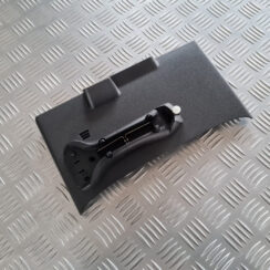 Mērinstrumentu paneļa apakšēja apdare priekš VOLVO C30 2009