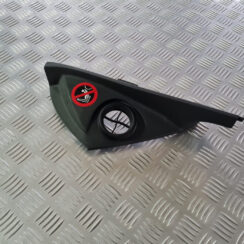 Mērinstrumentu paneļa sānu apdare priekš VOLVO C30 2009