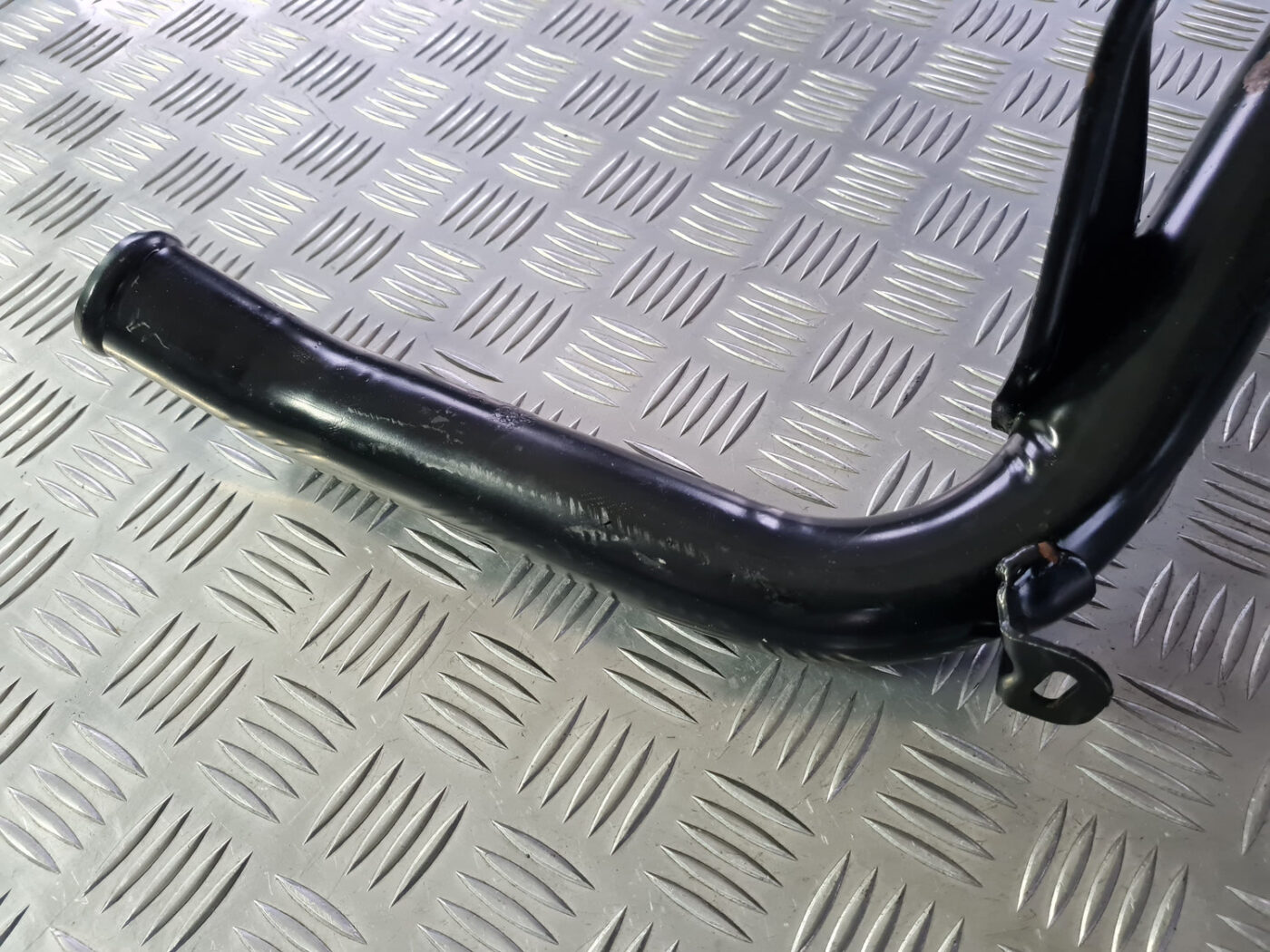 Interkulera caurule priekš VOLVO C30 2009 2 Interkulera caurule priekš VOLVO C30 2009