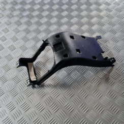 Centrālās konsoles iekšējā plastmasa priekš VOLVO C30 2009