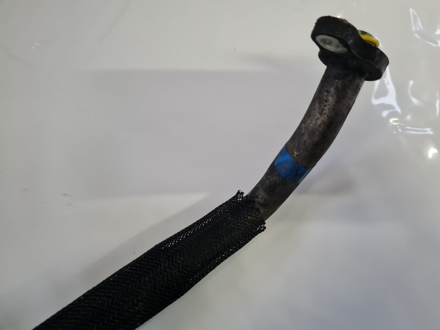 Gaisa kondicioniera caurule priekš VOLVO C30 2009 5 Gaisa kondicioniera caurule priekš VOLVO C30 2009