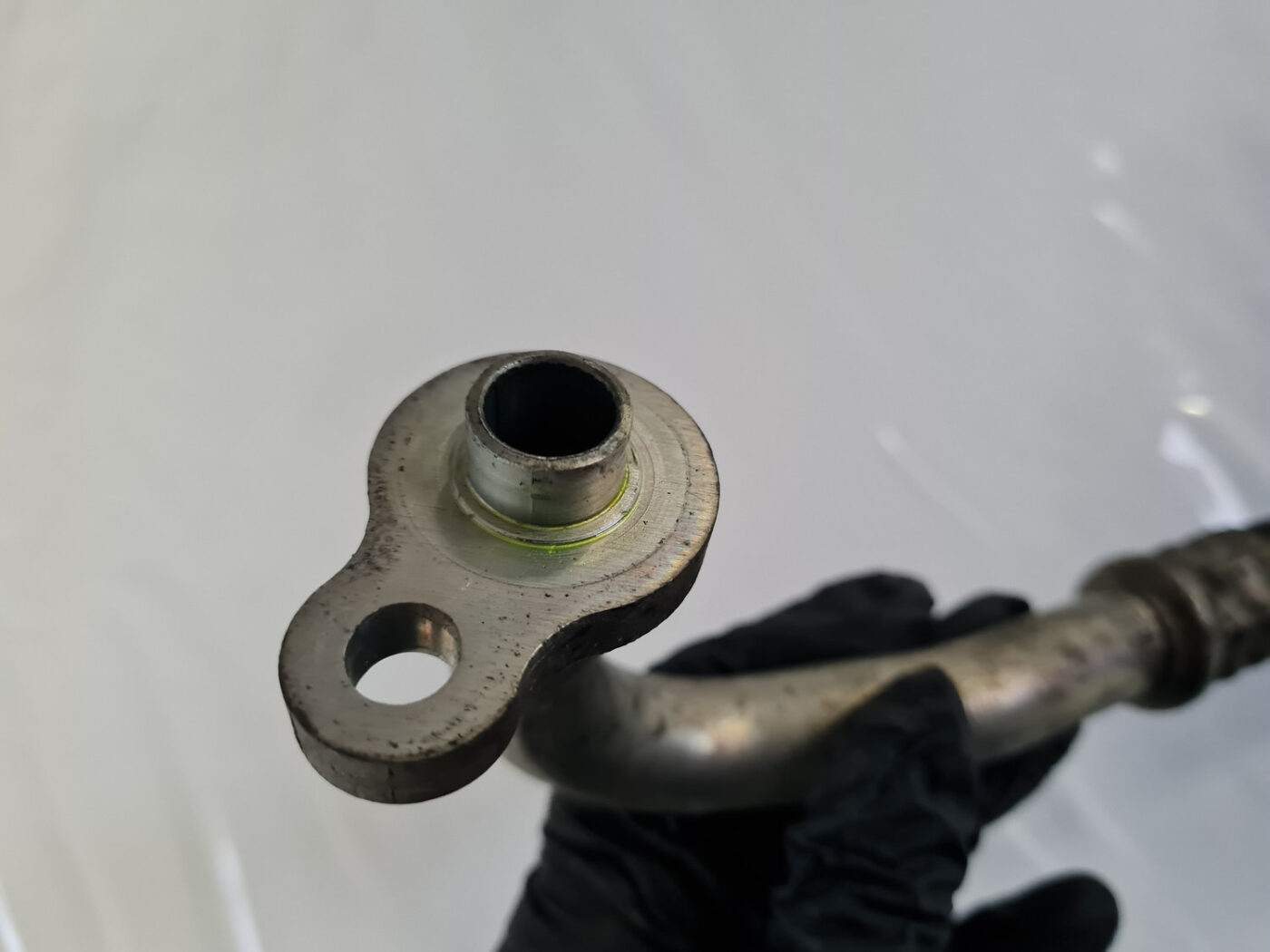 Gaisa kondicioniera caurule priekš VOLVO C30 2009 3 Gaisa kondicioniera caurule priekš VOLVO C30 2009