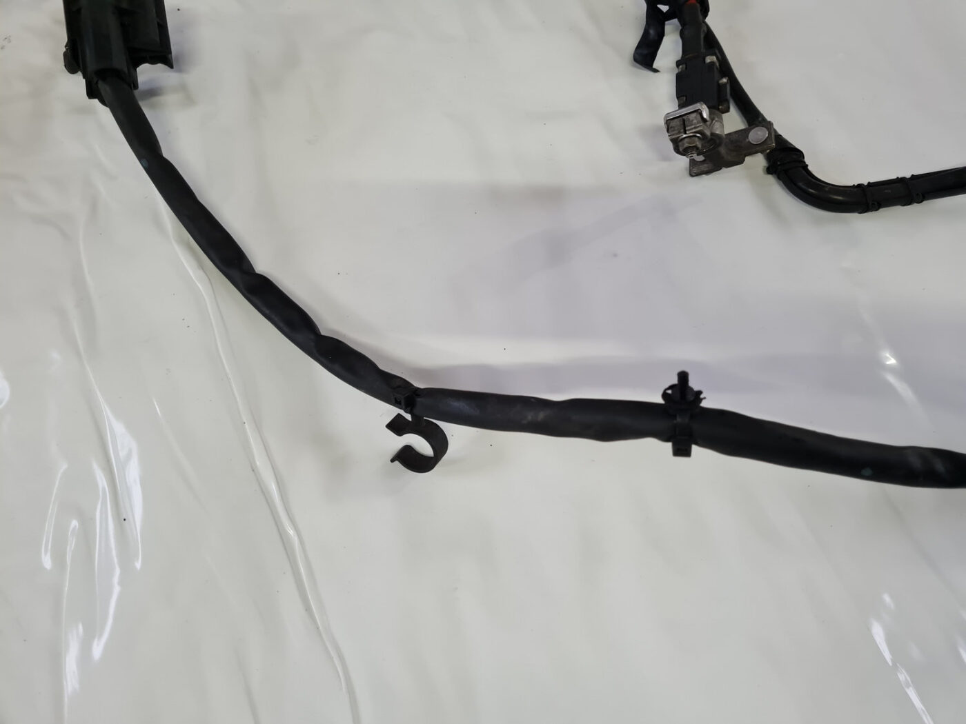 Akumulatora elektroinstalācija priekš VOLVO C30 2009 16 Akumulatora elektroinstalācija priekš VOLVO C30 2009