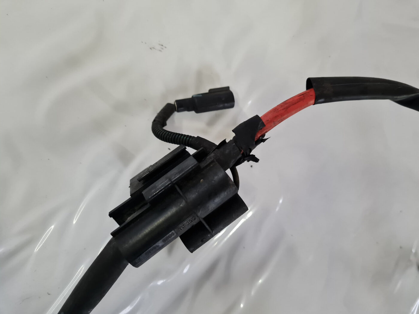 Akumulatora elektroinstalācija priekš VOLVO C30 2009 15 Akumulatora elektroinstalācija priekš VOLVO C30 2009