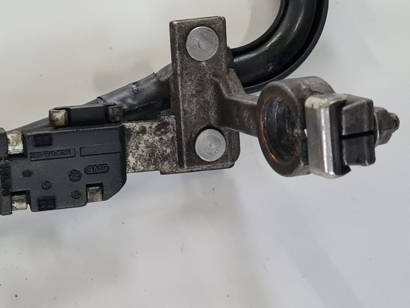 Akumulatora elektroinstalācija priekš VOLVO C30 2009 9 Akumulatora elektroinstalācija priekš VOLVO C30 2009