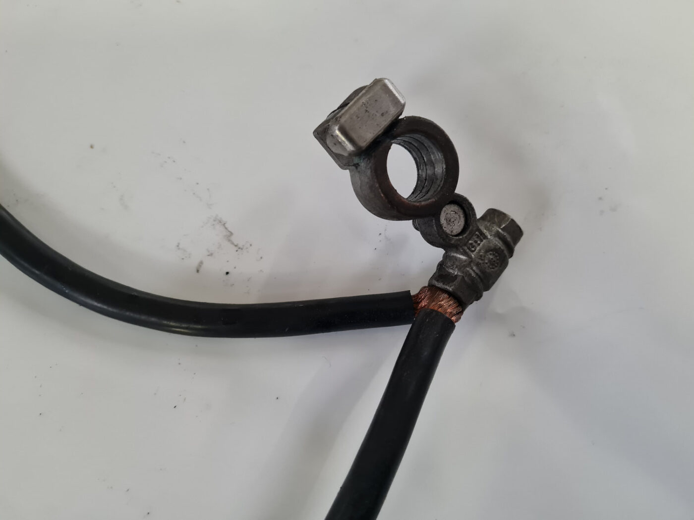 Akumulatora elektroinstalācija priekš VOLVO C30 2009 7 Akumulatora elektroinstalācija priekš VOLVO C30 2009