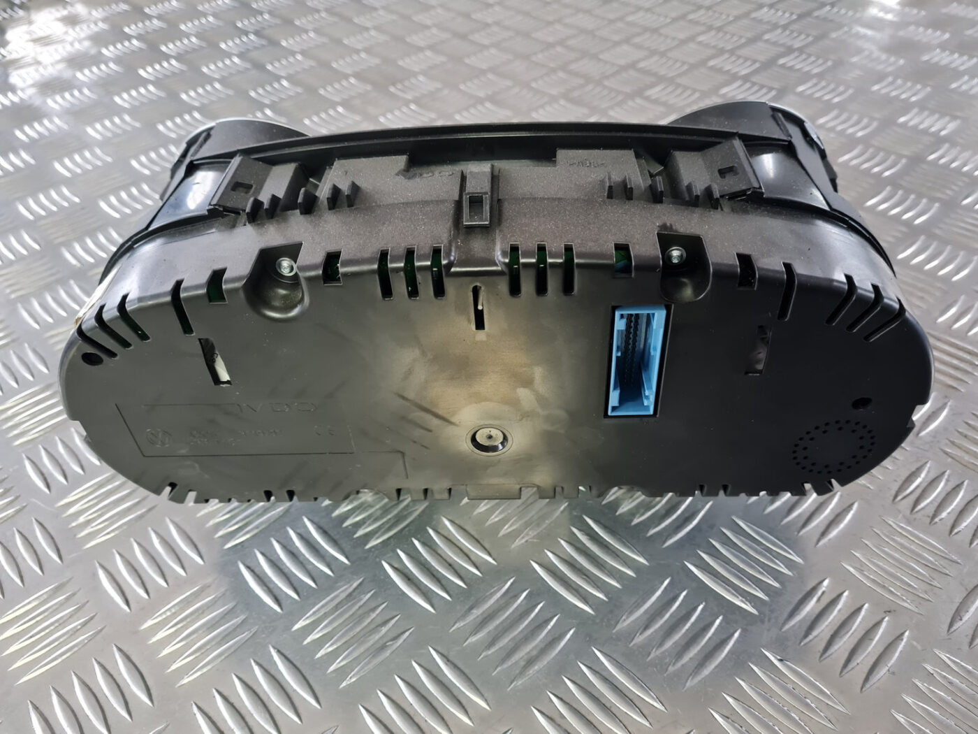 Spidometrs priekš VW GOLF 6 2011 6 Spidometrs priekš VW GOLF 6 2011