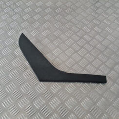 Durvju rokturu apdares uzlika (salonā) priekš VW GOLF 6 2011