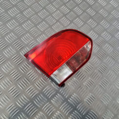 Bagāžnieka vāka kreisais lukturis priekš VW GOLF 6 2011